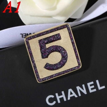 シャネル ブローチ 2025SS 伝統的 CHANEL