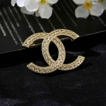 シャネル ブローチ 2025SS トレンドに左右されない CHANEL