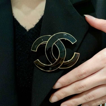 シャネル ブローチ 2025SS 頑丈 CHANEL