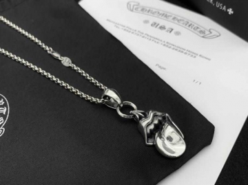 クロムハーツ ネックレス 2025SS 汗で変色しない CHROME HEARTS