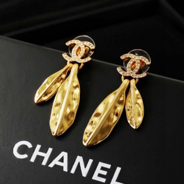 シャネル イヤリング 2025SS コーデの要 CHANEL