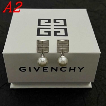 ジバンシィ ピアス 2025SS 何年も使える GIVENCHY