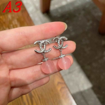 シャネル ピアス 2025SS ワードローブの定番 CHANEL