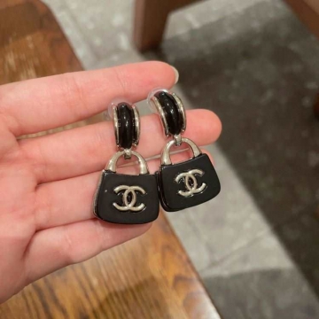 シャネル ピアス 2025SS 色褪せない CHANEL