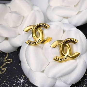 シャネル ピアス 2025SS フォーマルにもカジュアルにも CHANEL