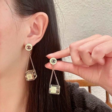シャネル イヤリング 2025SS カラー固定技術 CHANEL
