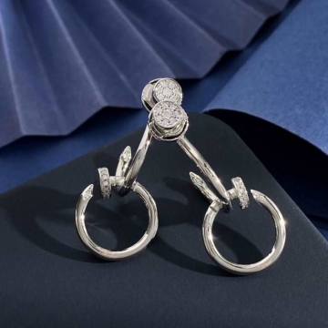 カルティエ ピアス 2025SS 初日そのまま CARTIER
