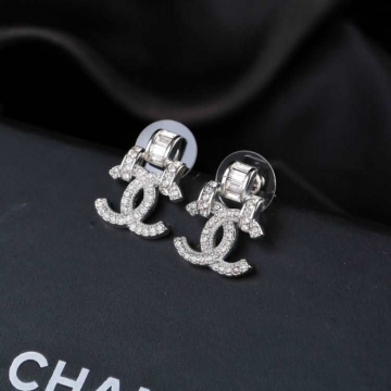 シャネル イヤリング 2025SS 特別調達材料 CHANEL