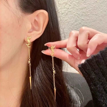 イヴ サンローラン ピアス 2025SS 大人のベーシック YSL