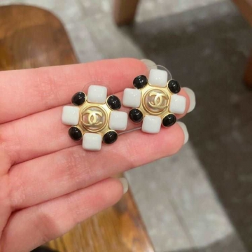 シャネル ピアス 2025SS 光沢持続 CHANEL