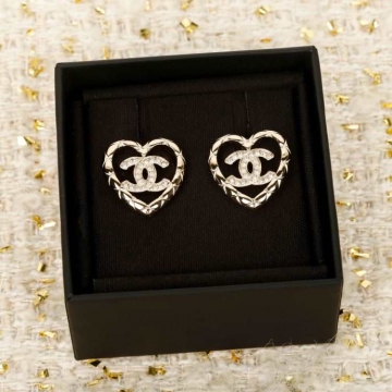 シャネル ピアス 2025SS シンプルイズベスト CHANEL