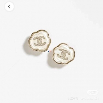 シャネル ピアス 2025SS 変形しにくい CHANEL