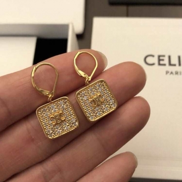 セリーヌ イヤリング 2025SS 経年変化少ない CELINE