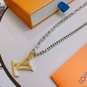 ルイヴィトン ネックレス 2025SS 大人のベーシック LOUIS VUITTON