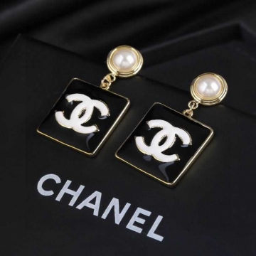 シャネル イヤリング 2025SS メッキ剥がれない CHANEL