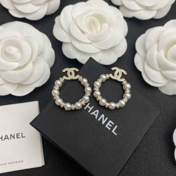 シャネル ピアス 2025SS ワードローブの定番 CHANEL