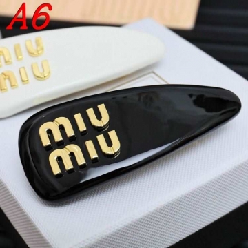 ミュウミュウ ヘアアクセサリー 2025SS 軍事規格 MIU MIU