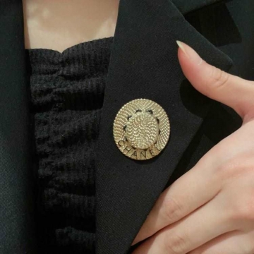 シャネル ブローチ 2025SS サビにくい CHANEL
