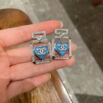 シャネル ピアス 2025SS 鮮やか持続 CHANEL