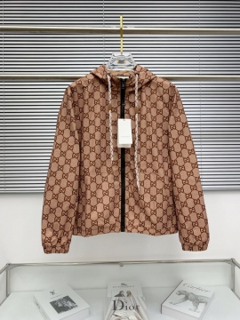 新入荷 グッチ コート セレブ愛用  