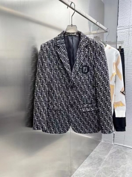 超人気美品◆ フェンデイ コート カジュアル  