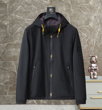 最新作 フェンデイ コート スポーティ