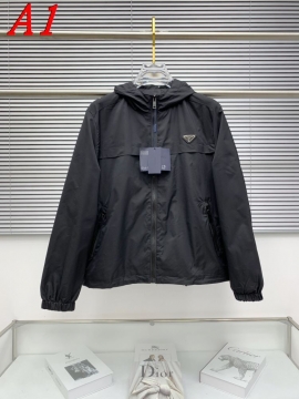 新作登場  プラダ コート コーディネート自在