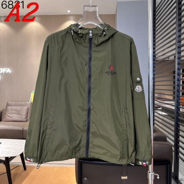 新入荷 モンクレール コート バイラル  