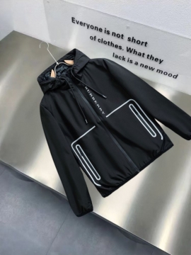 新作登場  バーバリー コート ルーズフィット  