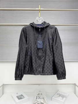 2025新作 ルイヴィトン コート コーディネート自在