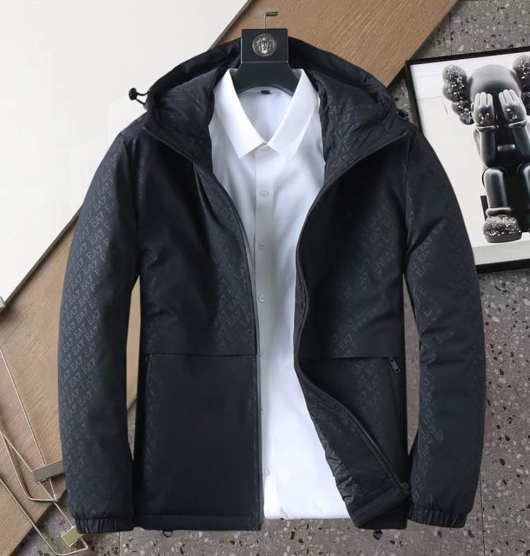 2025 アルマーニ プレミアム ダウンジャケット メンズ 数に限りがある