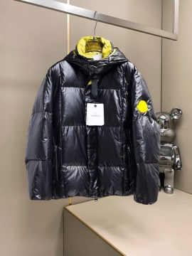 2025 モンクレール 職人 ダウンジャケット メンズ 着心地よい