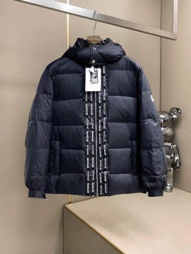 2025 モンクレール アフターサービス ダウンプレミアムダウンジャケット 防風性に優れ