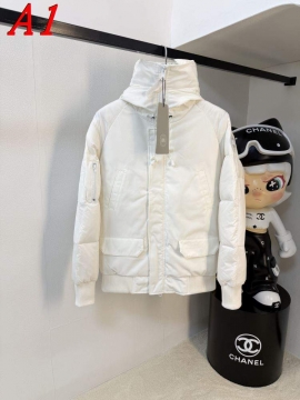 2025 モンクレール 手作り ダウンジャケット メンズ 着痩せ効果もある