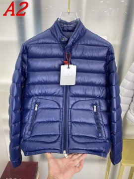 2025 モンクレール 新発売 ダウンジャケット メンズ シルエットの美しい服