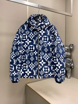 2025 ルイヴィトン カスタマイズ メンズ ダウンジャケット 重さを感じず