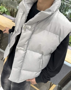 2025 ディオール 本格派 ダウンジャケット メンズ 撥水、透湿機能があり