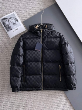 2025 ルイヴィトン 冬の必須アイテム ダウンプレミアムダウンジャケット 着痩せ効果もある