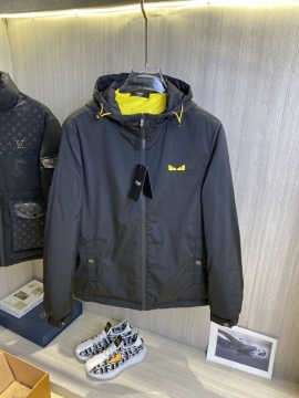 2025冬新作 なめらか フェンデイ 綿入れ 本物素材 