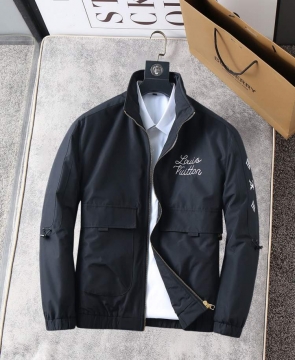 2025 ルイヴィトン 季節限定 ダウンプレミアムダウンジャケット 何にでも合わ...