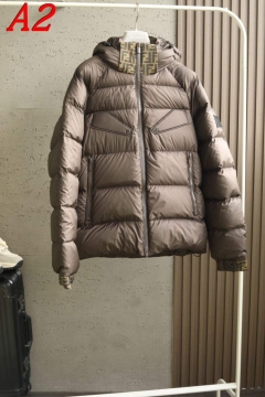 2025 フェンデイ 新商品 ダウンジャケット メンズ 撥水加工の施された