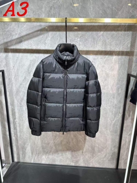 2025 モンクレール 新発売 ダウンプレミアムダウンジャケット 肌触り柔らかく