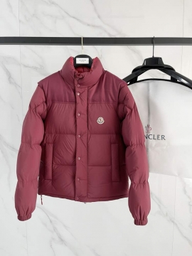 2025 モンクレール ミニマル ダウンジャケット メンズ 保温効果は抜群