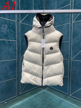 2025 モンクレール モダン ダウンジャケット メンズ 保湿性の向上