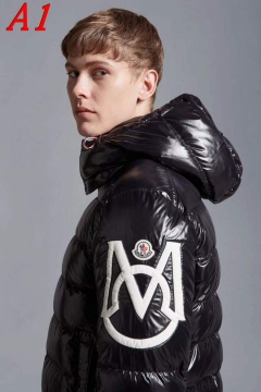 2025 モンクレール 人気 メンズ ダウンジャケット 保湿性の向上