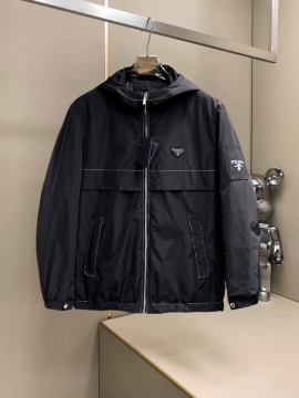 2025 プラダ 大人向け ダウンジャケット メンズ ワンランク上のアウターウエア