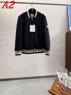 2025 モンクレール 限定 ダウンプレミアムダウンジャケット 程よい光沢感がある