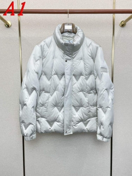 2025 ディオール 春先まで メンズ ダウンジャケット しっとりなめらかな極上の肌触り