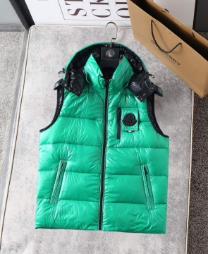 2025 モンクレール しなやか ダウンジャケット メンズ 身体を保温できる