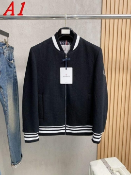 2025 モンクレール お得 ダウンプレミアムダウンジャケット 重さを感じず